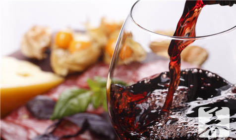 红酒最适合的佐餐食物是什么