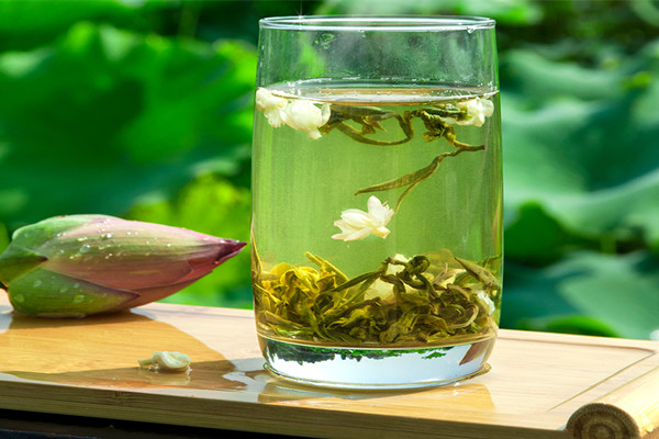 茉莉花茶是酸性还是碱性 茉莉花茶属于绿茶吗
